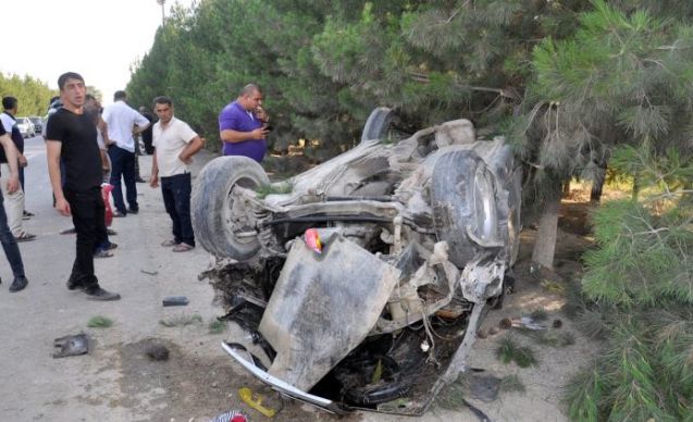sirvanda-mercedes-direye-cirpildi-olen-ve-yaralanan-var